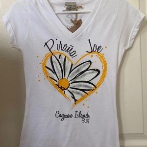 White Piraña Joe top